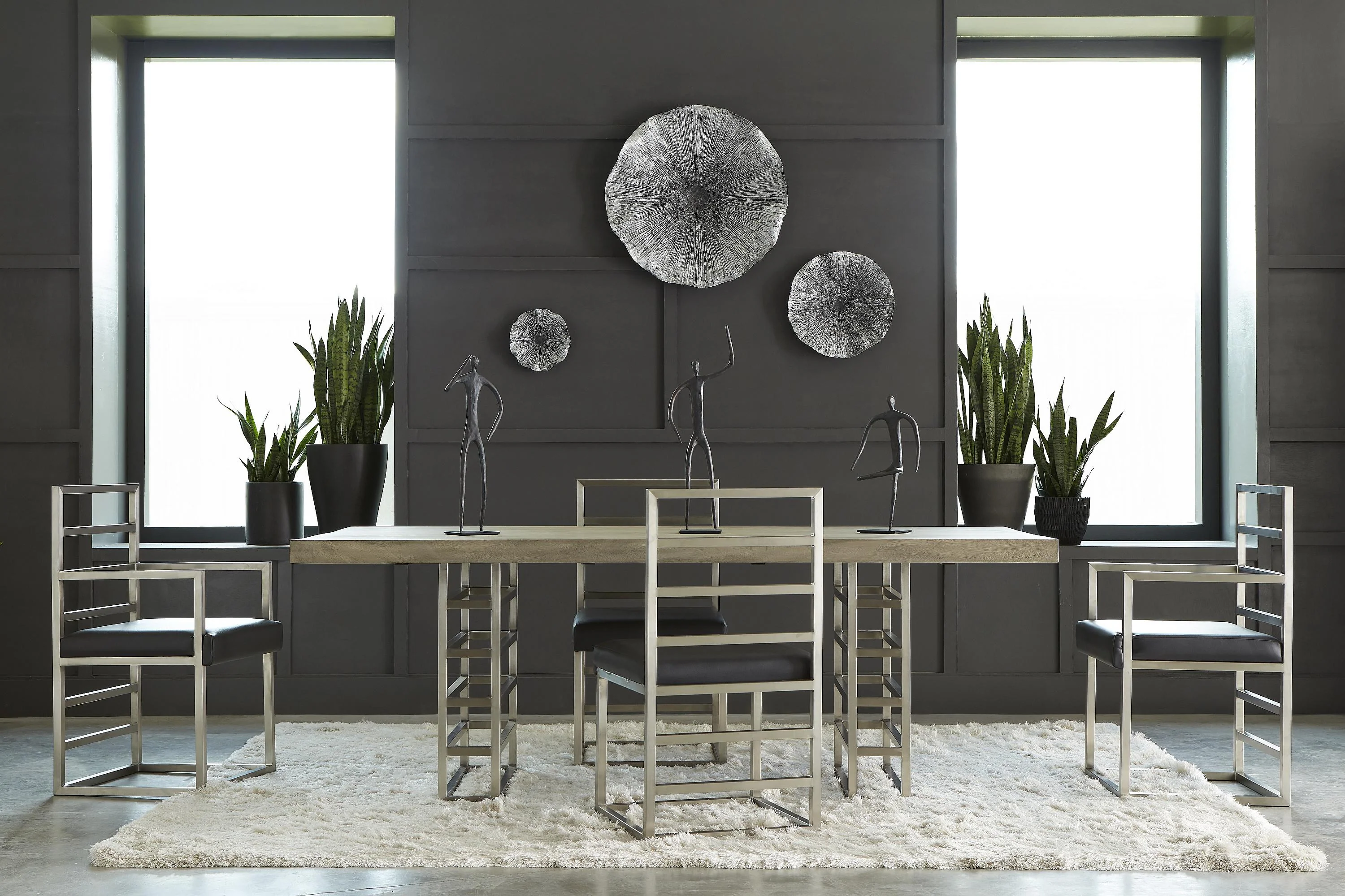 Abstract Figure on Metal Base, Bronze Finish, Leg Folded - Image 5