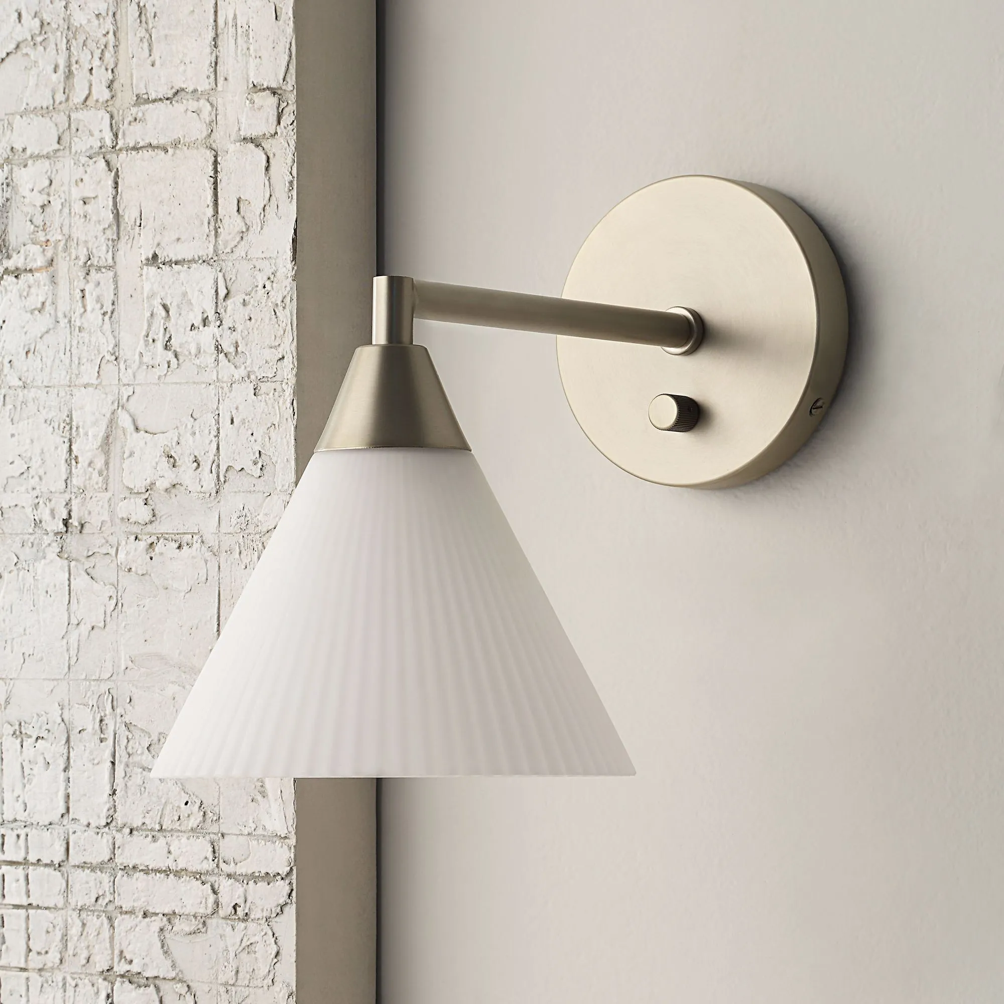 Bocca Wall Sconce - Image 2