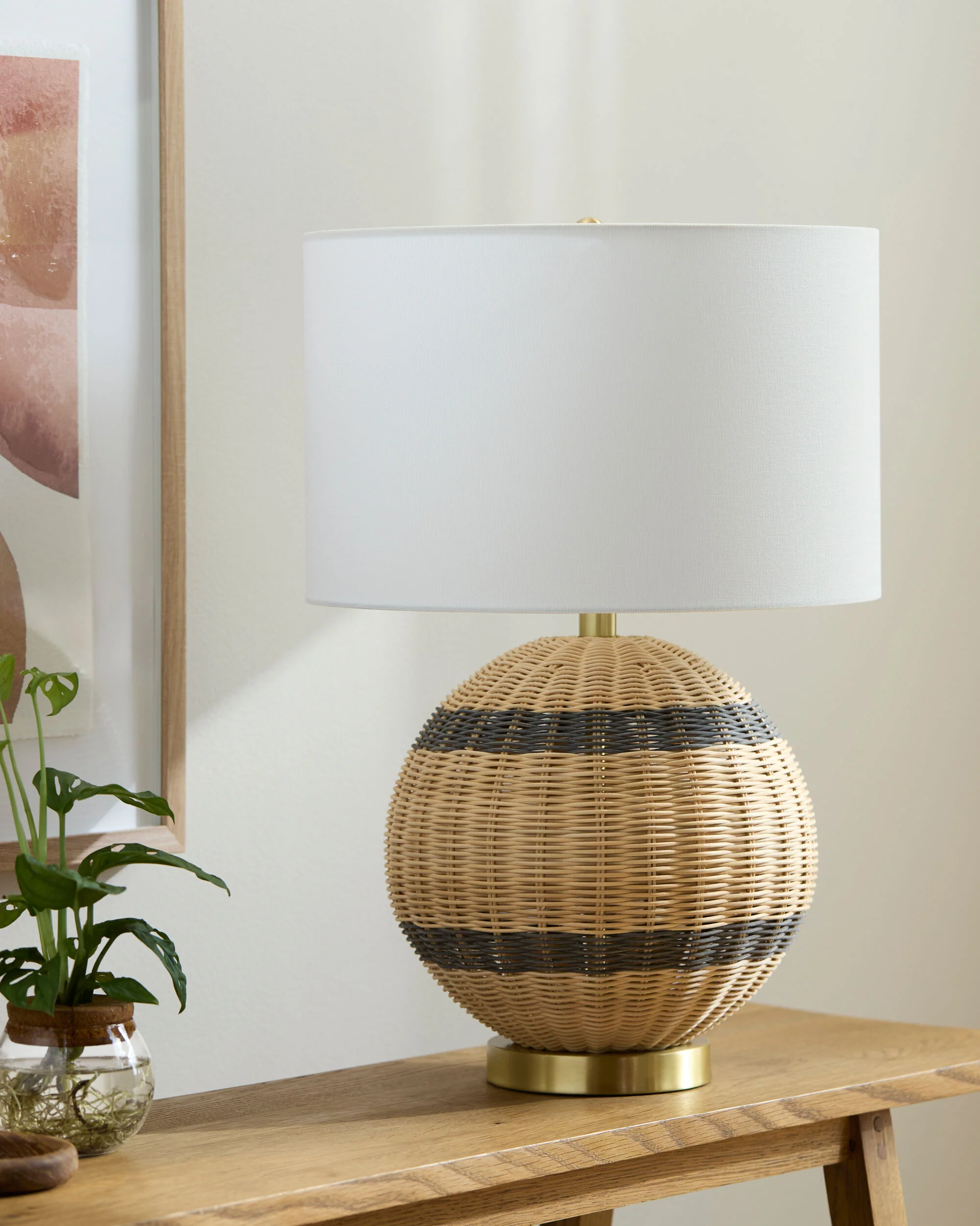 Briec Accent Table Lamp - Image 2