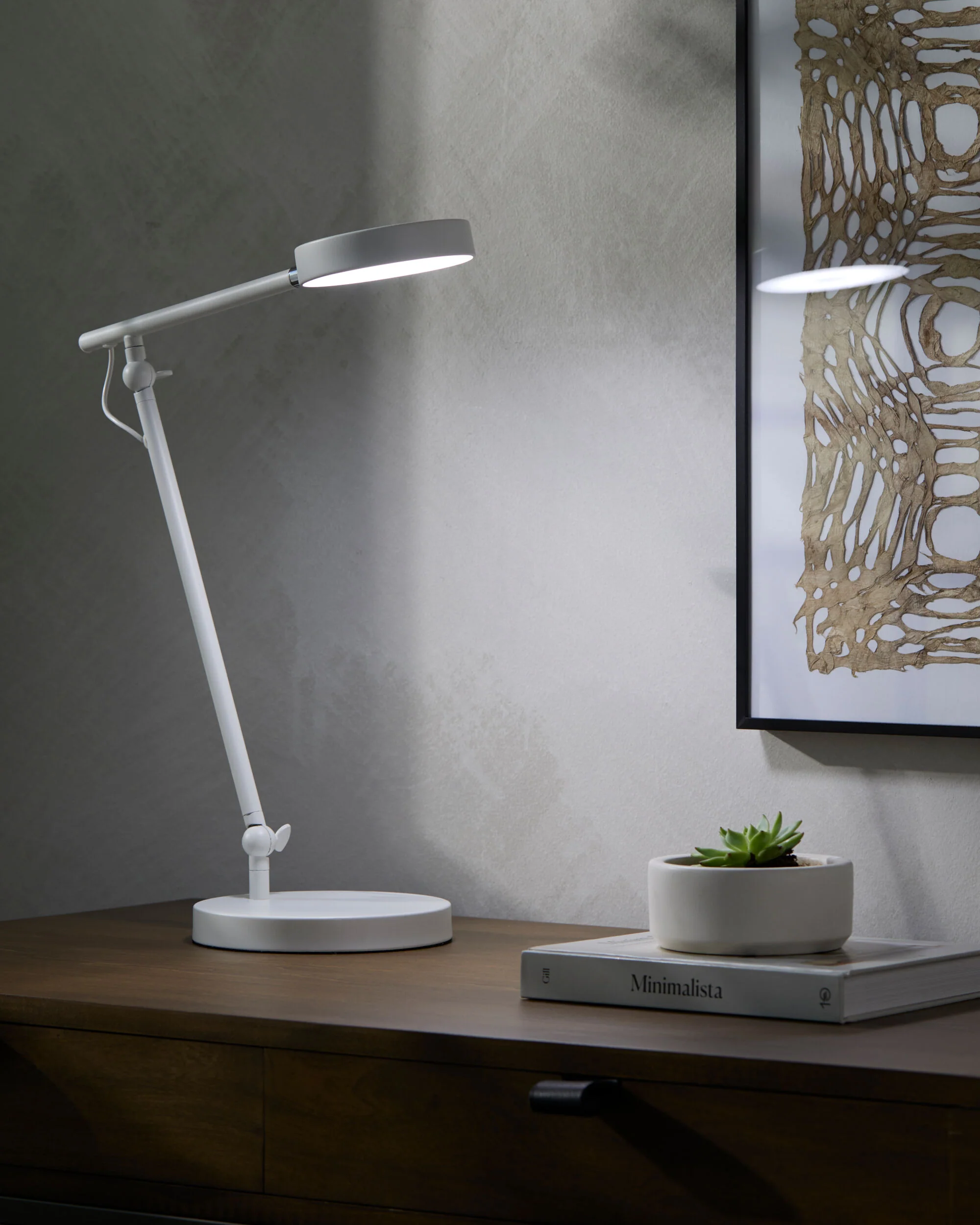 Bronwen Accent Table Lamp - Image 5