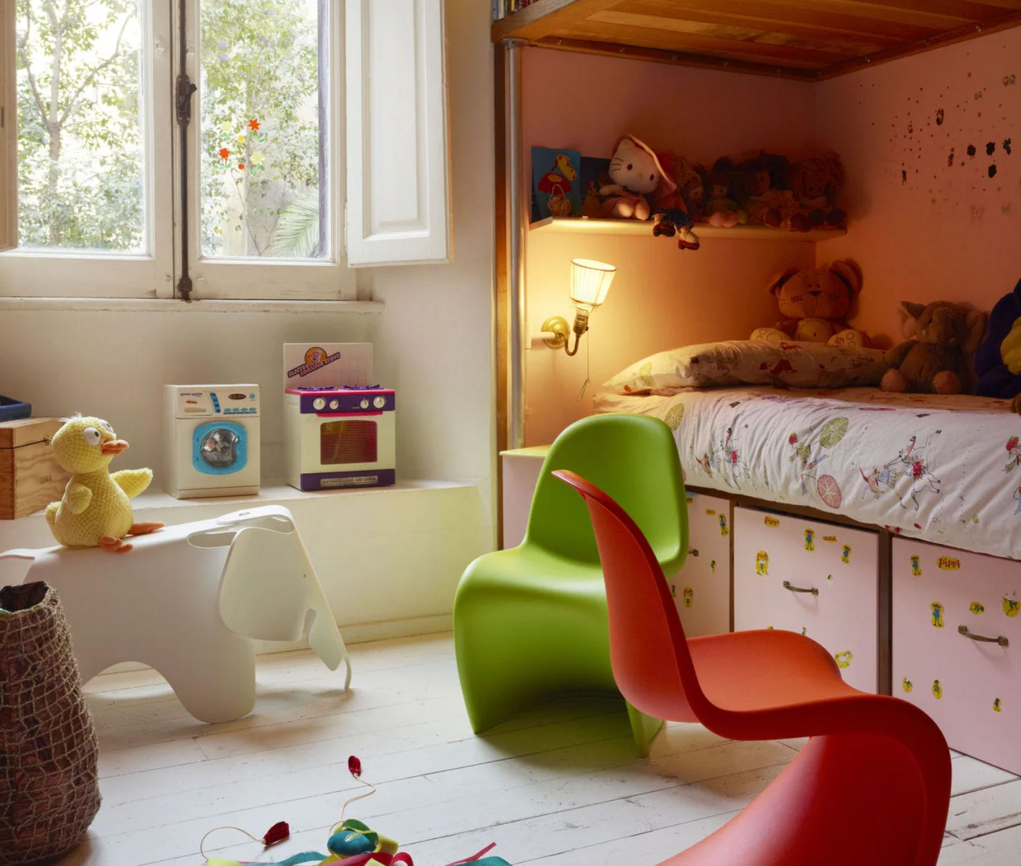 Eames Mini Elephant Chair (Reproduction) - Image 3