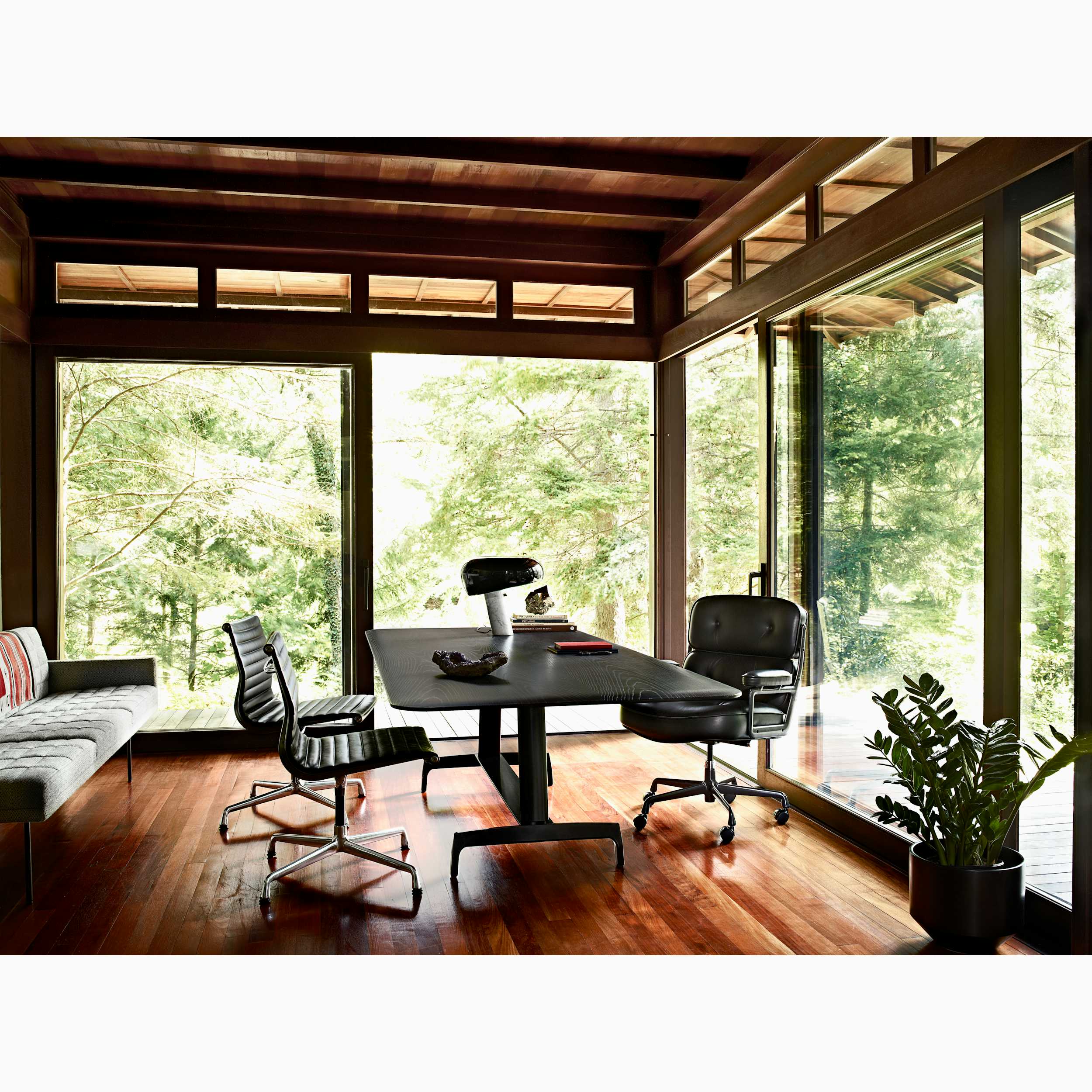 Eames Executive Office Chair - Image 2