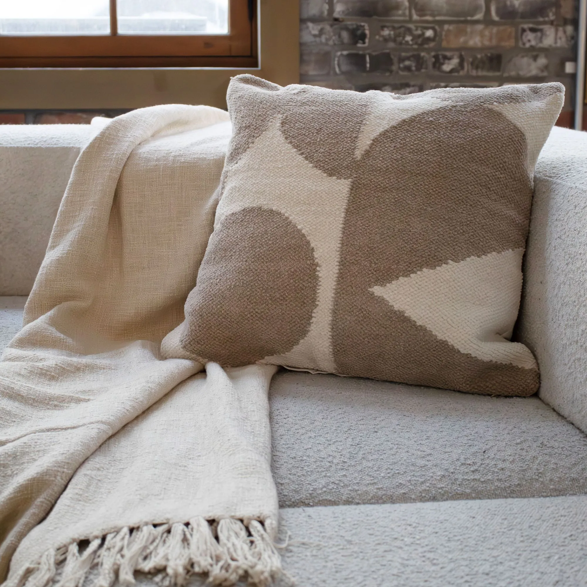 Ferla Pillow - Image 7