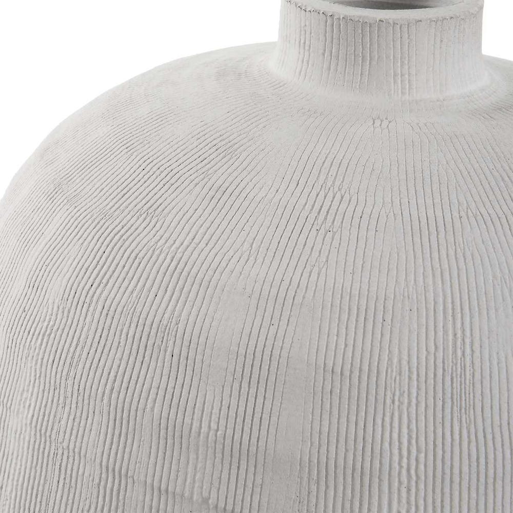 Floreana Vase - Image 17
