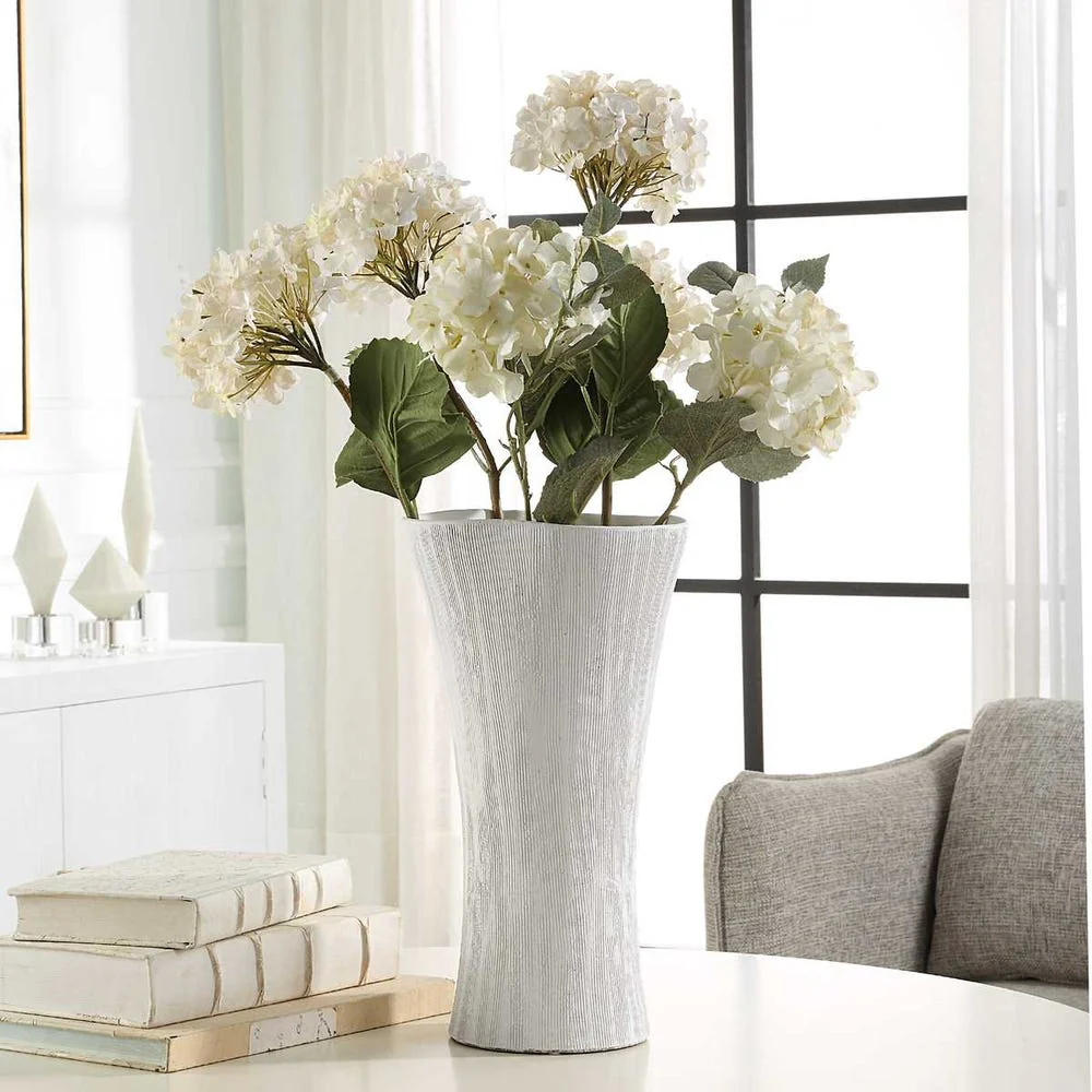 Floreana Vase - Image 5
