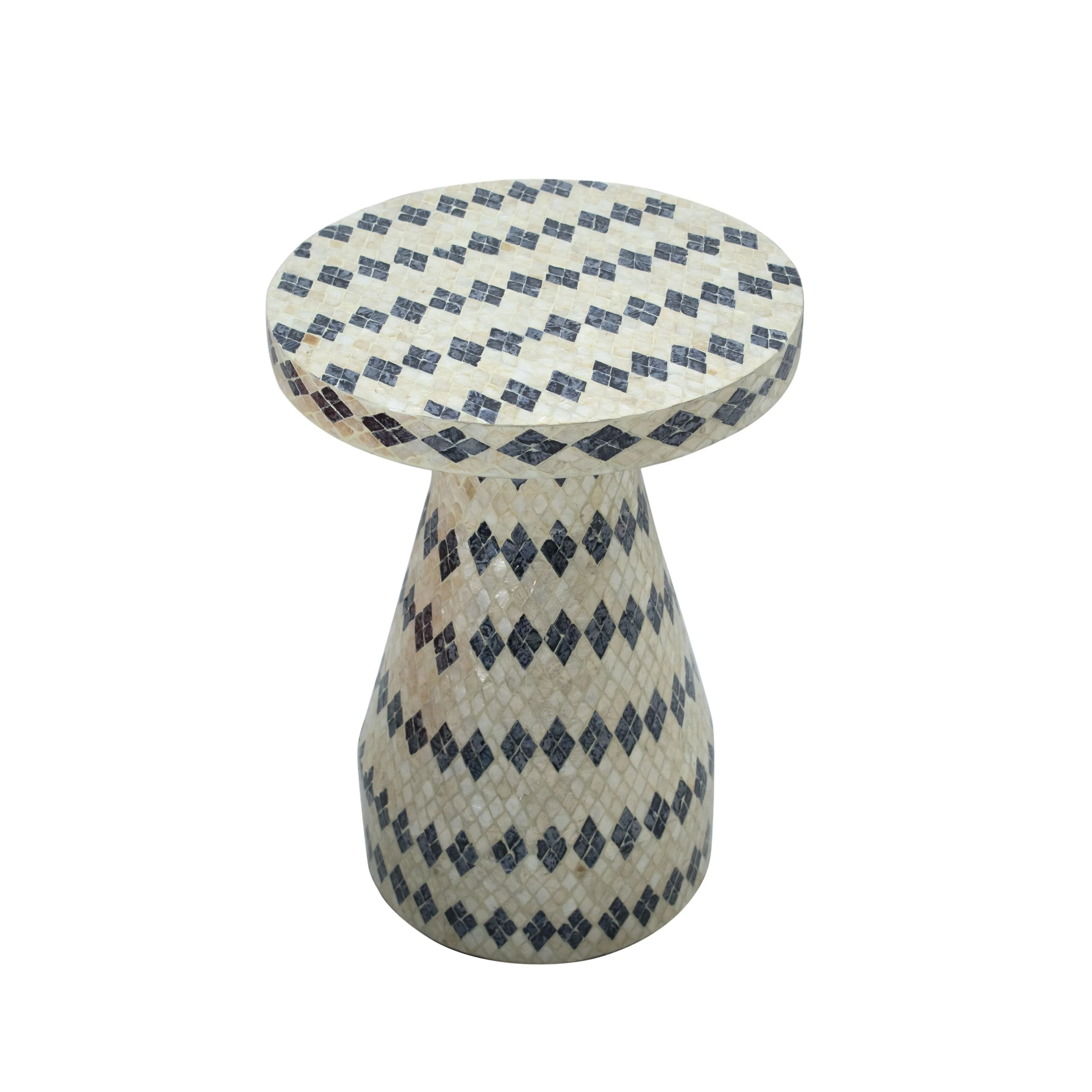 Halio Shell Side Table - Image 4