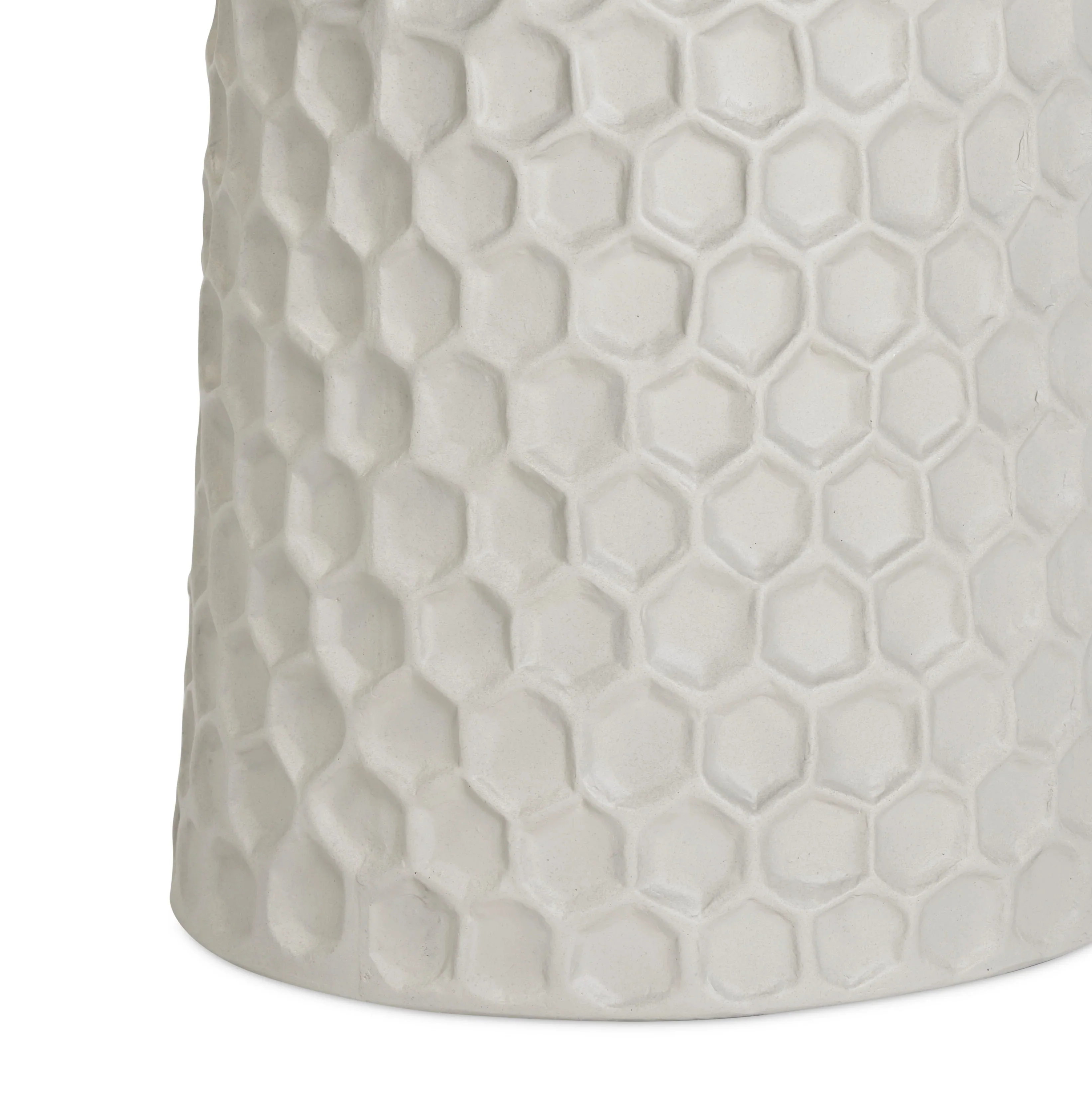 Hessa Indoor/Outdoor Concrete Chiseled Side Table - Image 5