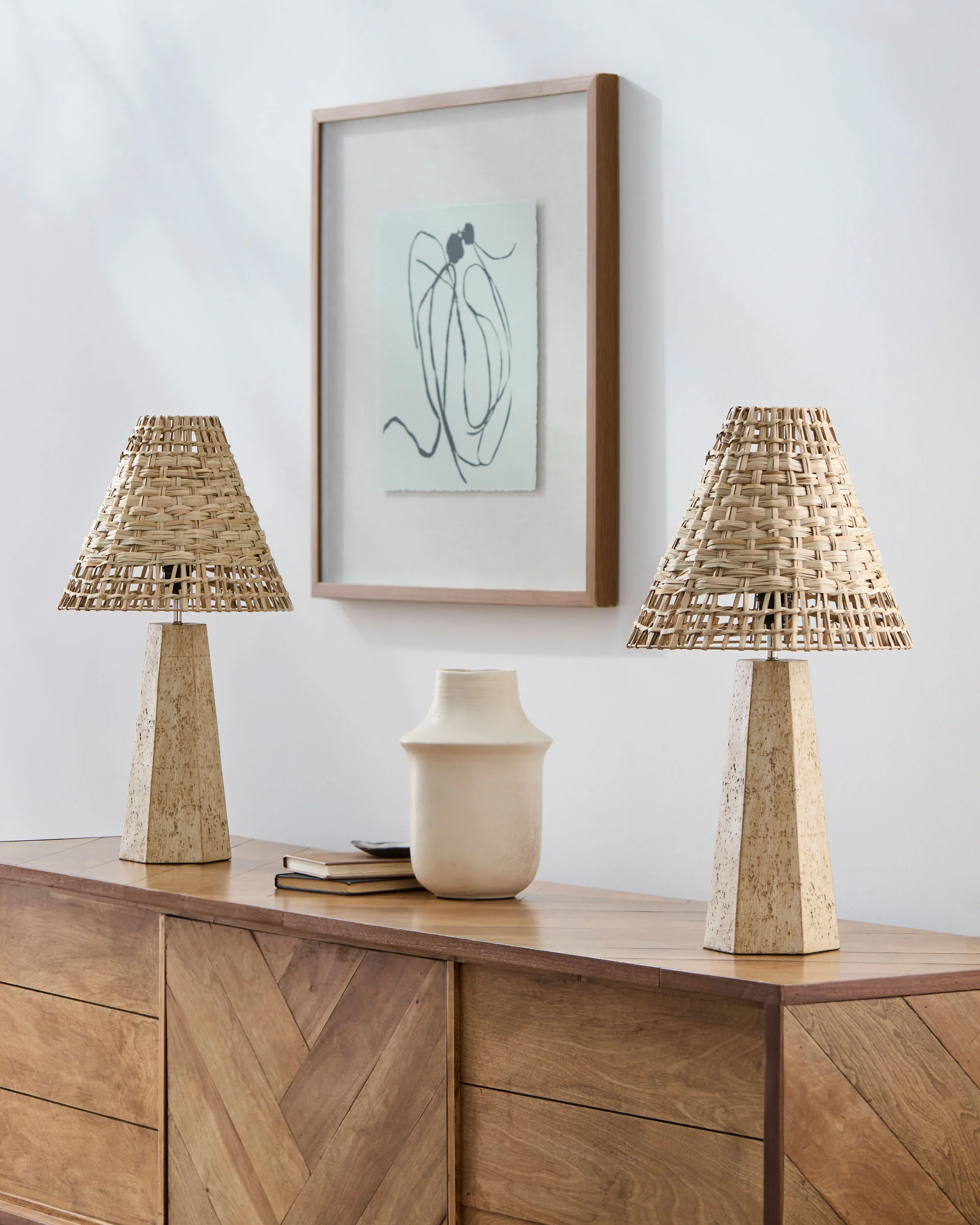 Iskut Accent Table Lamp - Image 2