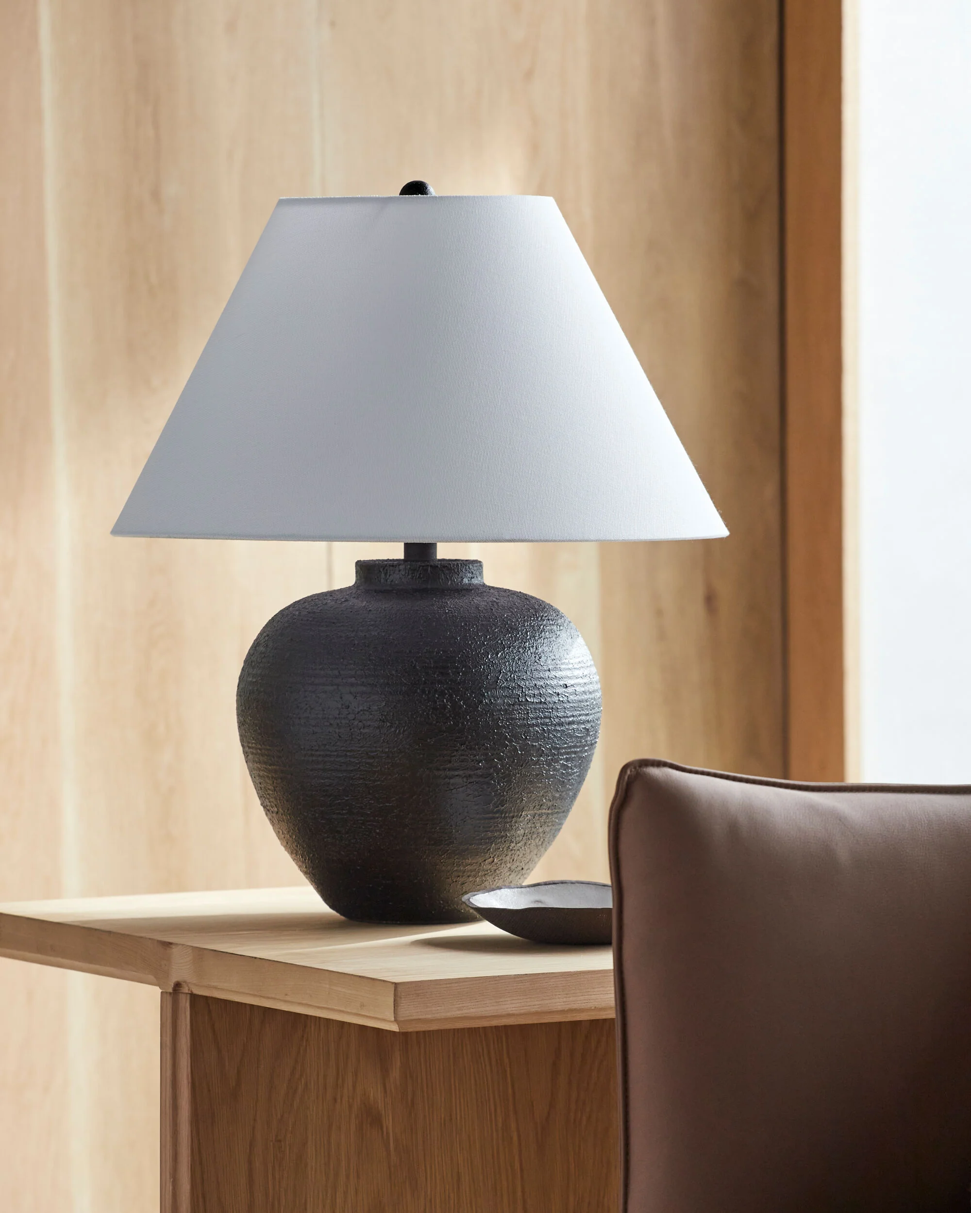 Kaliyu Accent Table Lamp - Image 2
