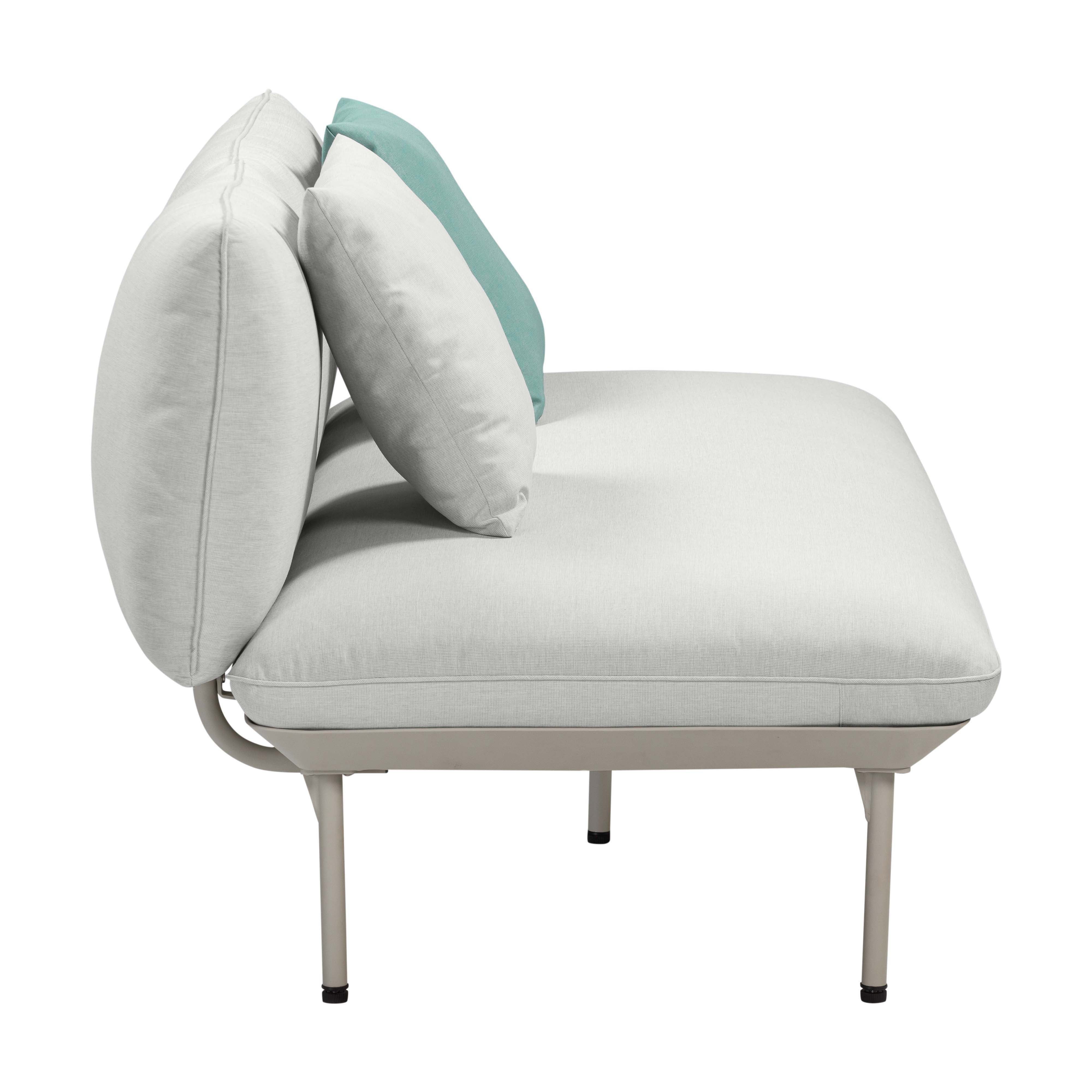 Katti 65.5" Outdoor Loveseat - Image 10