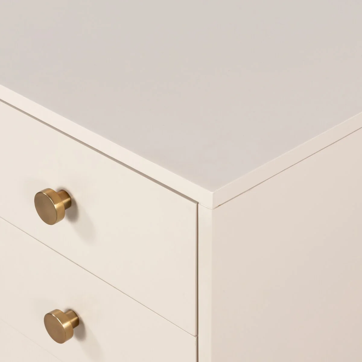 Lilia Rectangle Nightstand (33") - Image 8