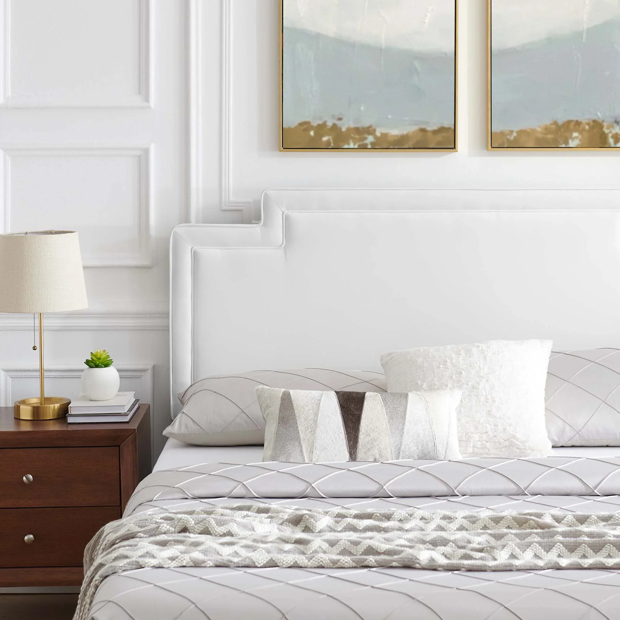 Liva Performance Velvet Bed With Gold Metal Legs - Image 25