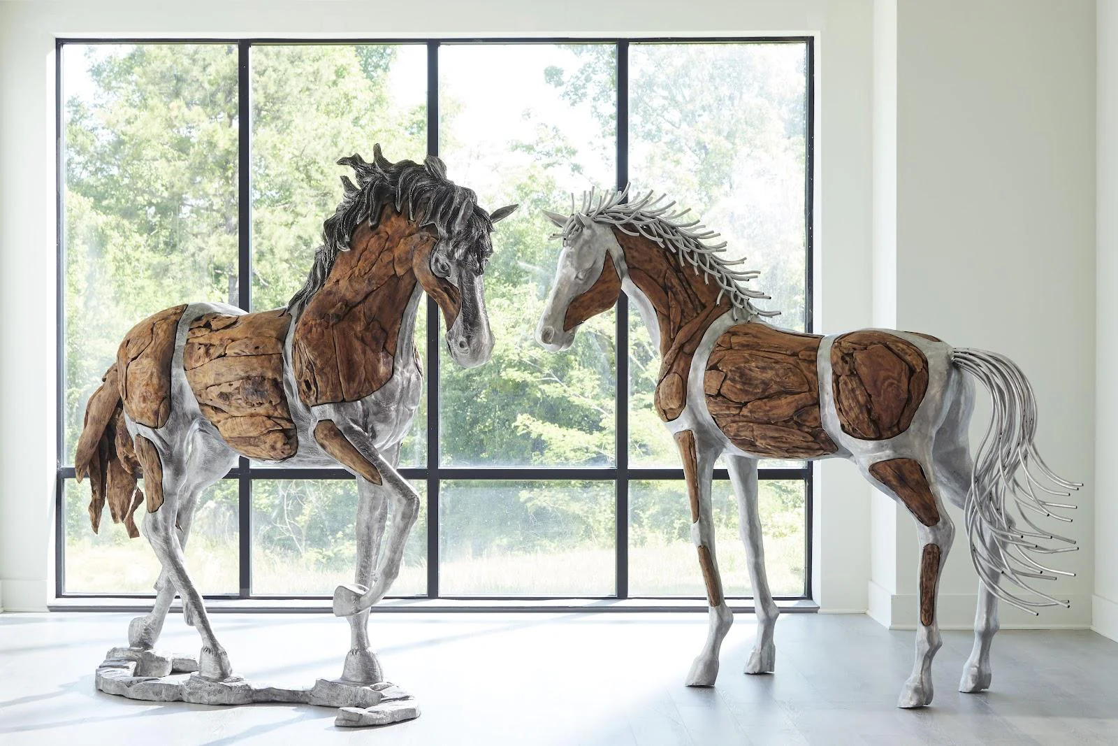 Mustang Horse Woodland Sculpture, Standing - Image 4