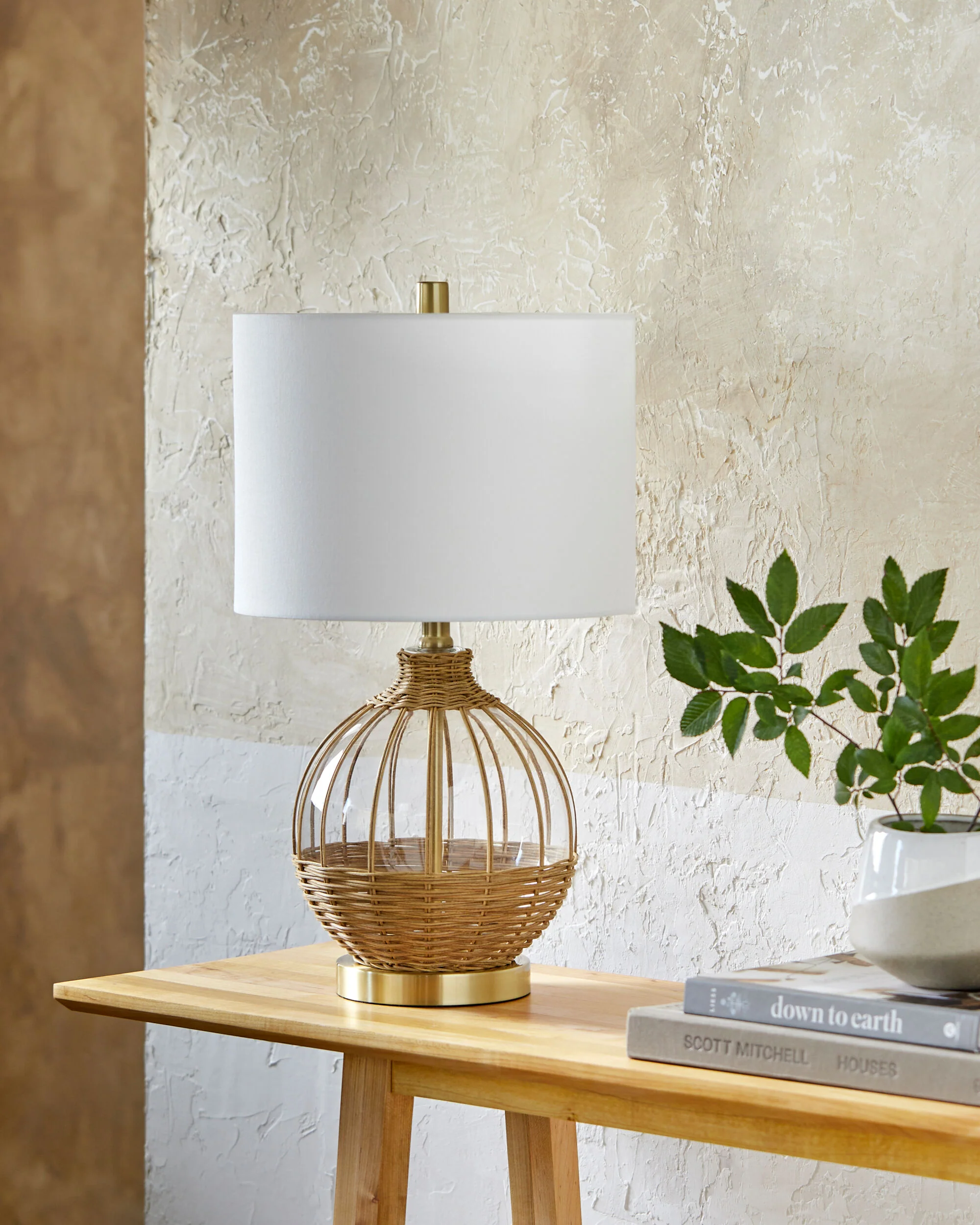 Nelliston Accent Table Lamp - Image 2