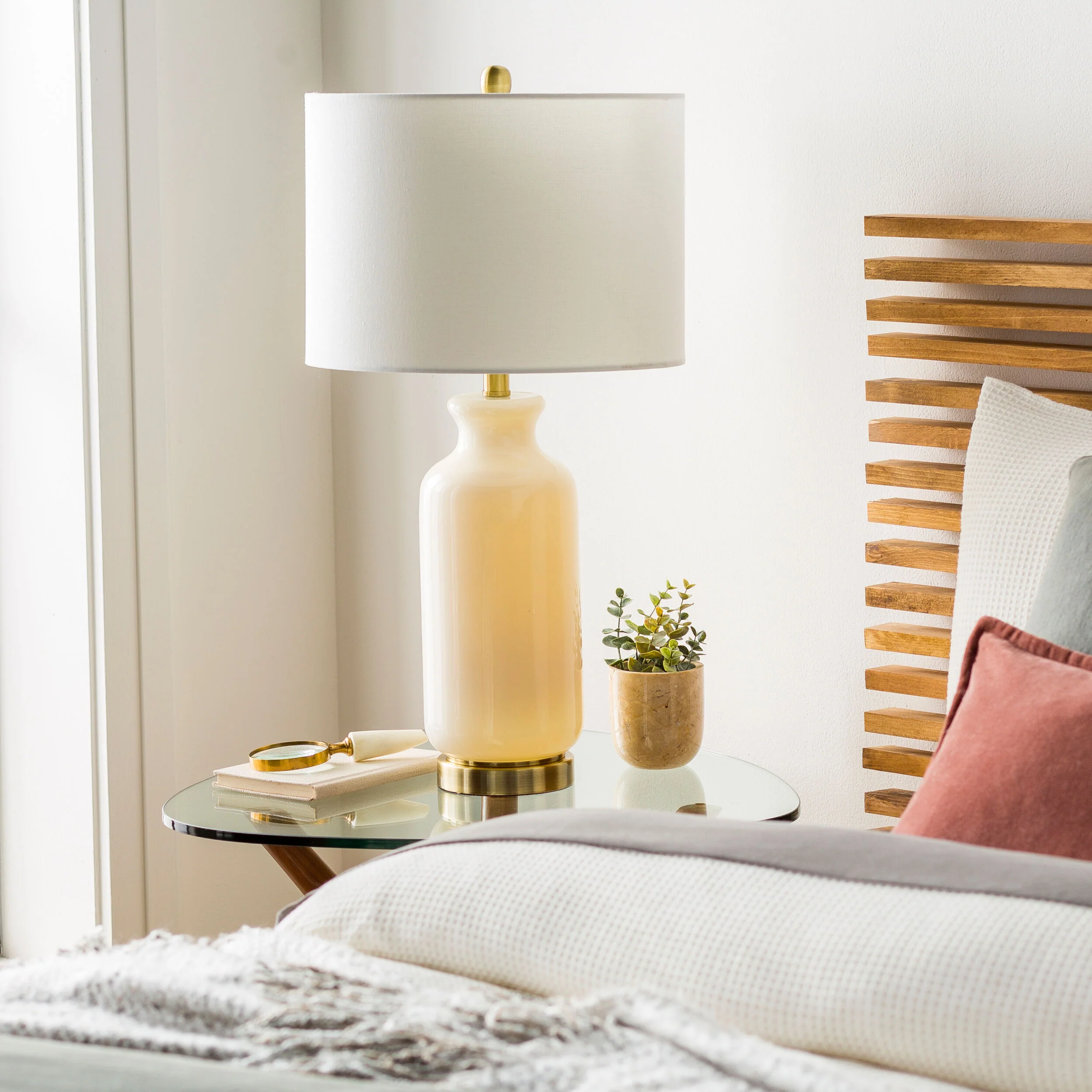 Oconee Accent Table Lamp - Image 3