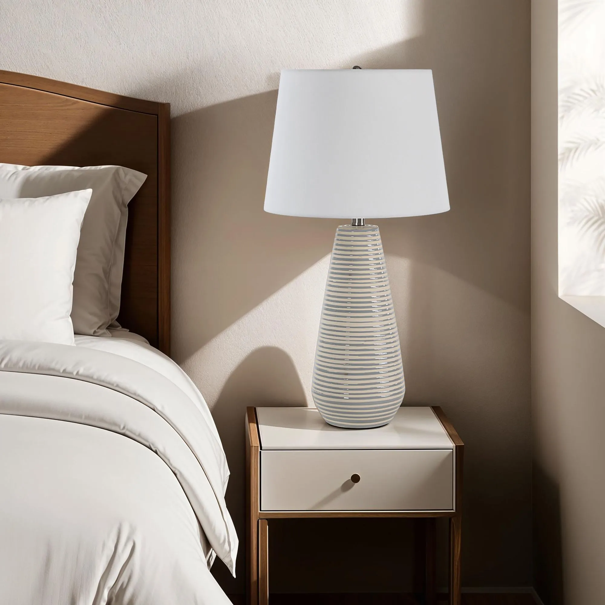 Pera Table Lamp - Image 2
