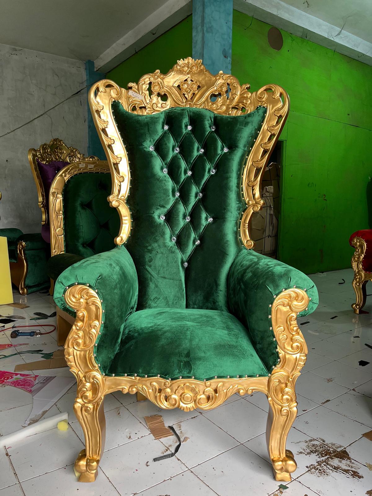 Queen Venus XL Throne Chair - Image 3