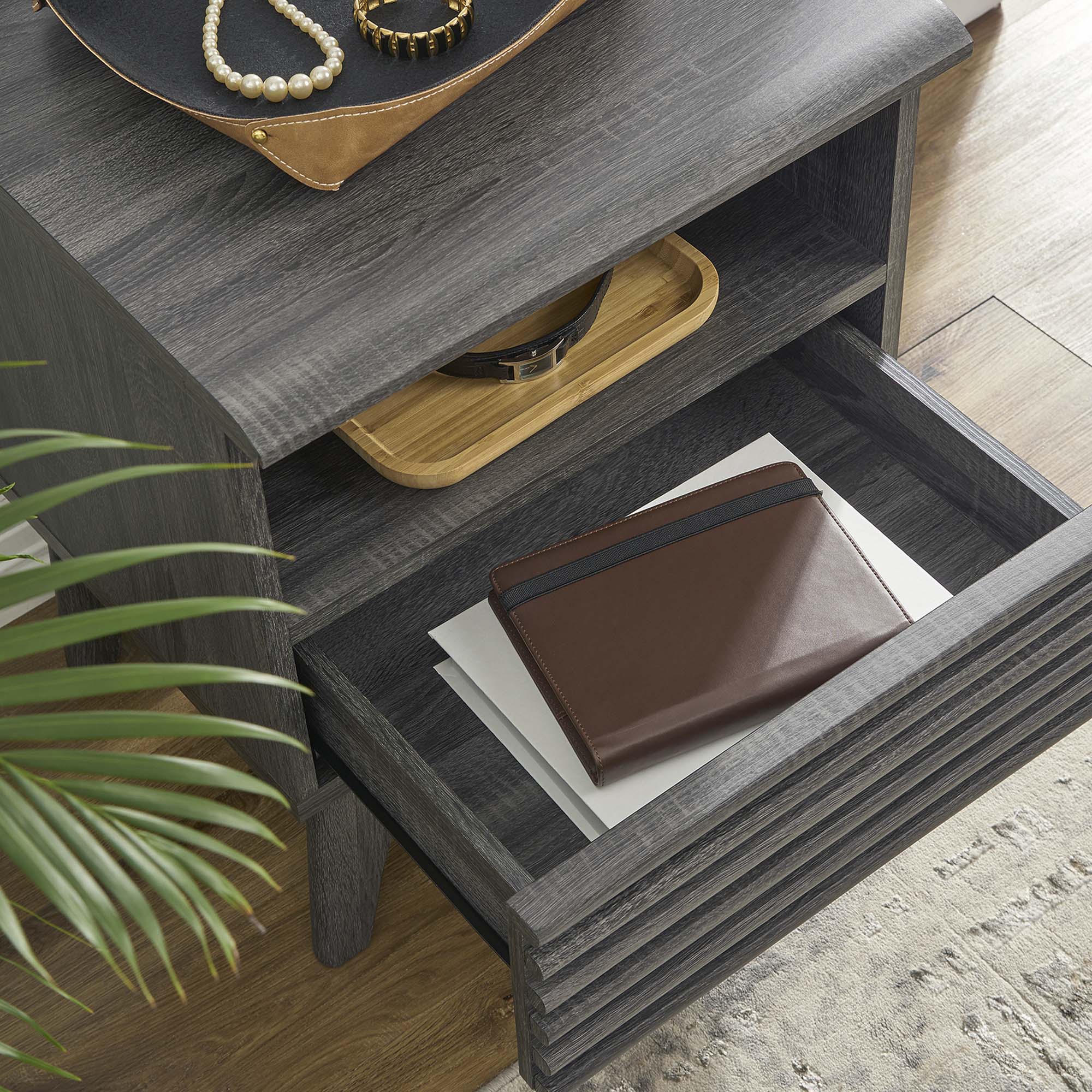 Render Nightstand - Image 3