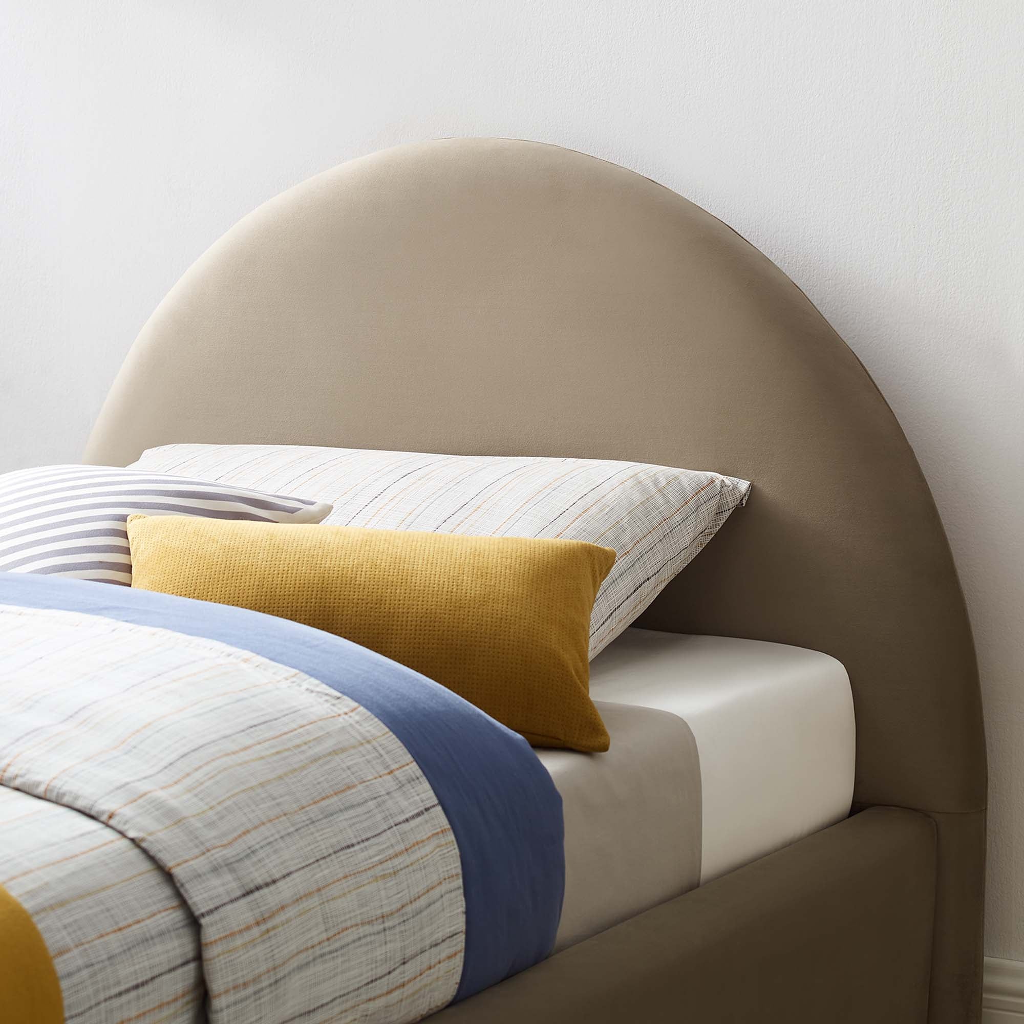 Resort Performance Velvet Arched Round Platform Bed - Image 4