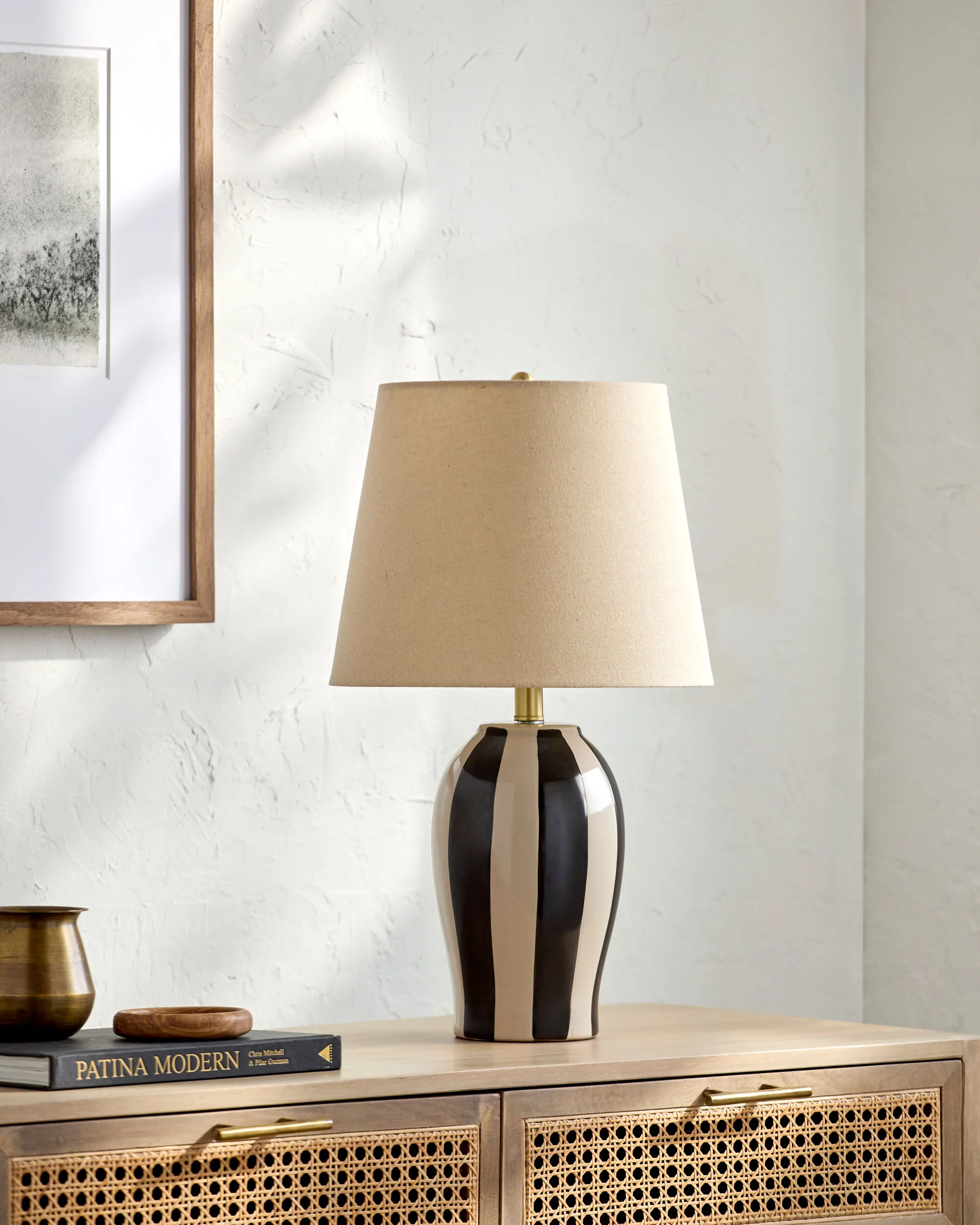 Rethel Accent Table Lamp - Image 10
