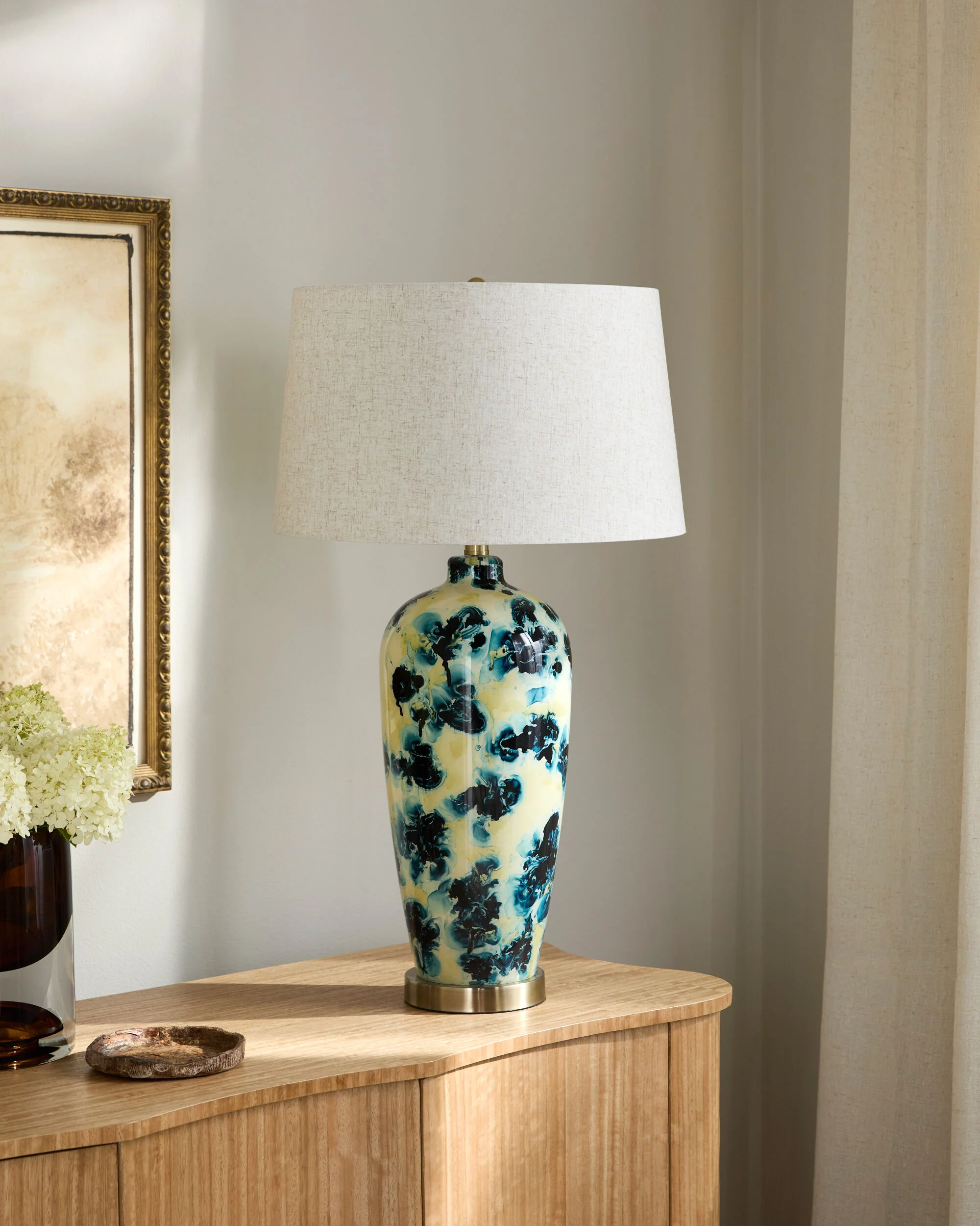 Snicarte Accent Table Lamp - Image 6