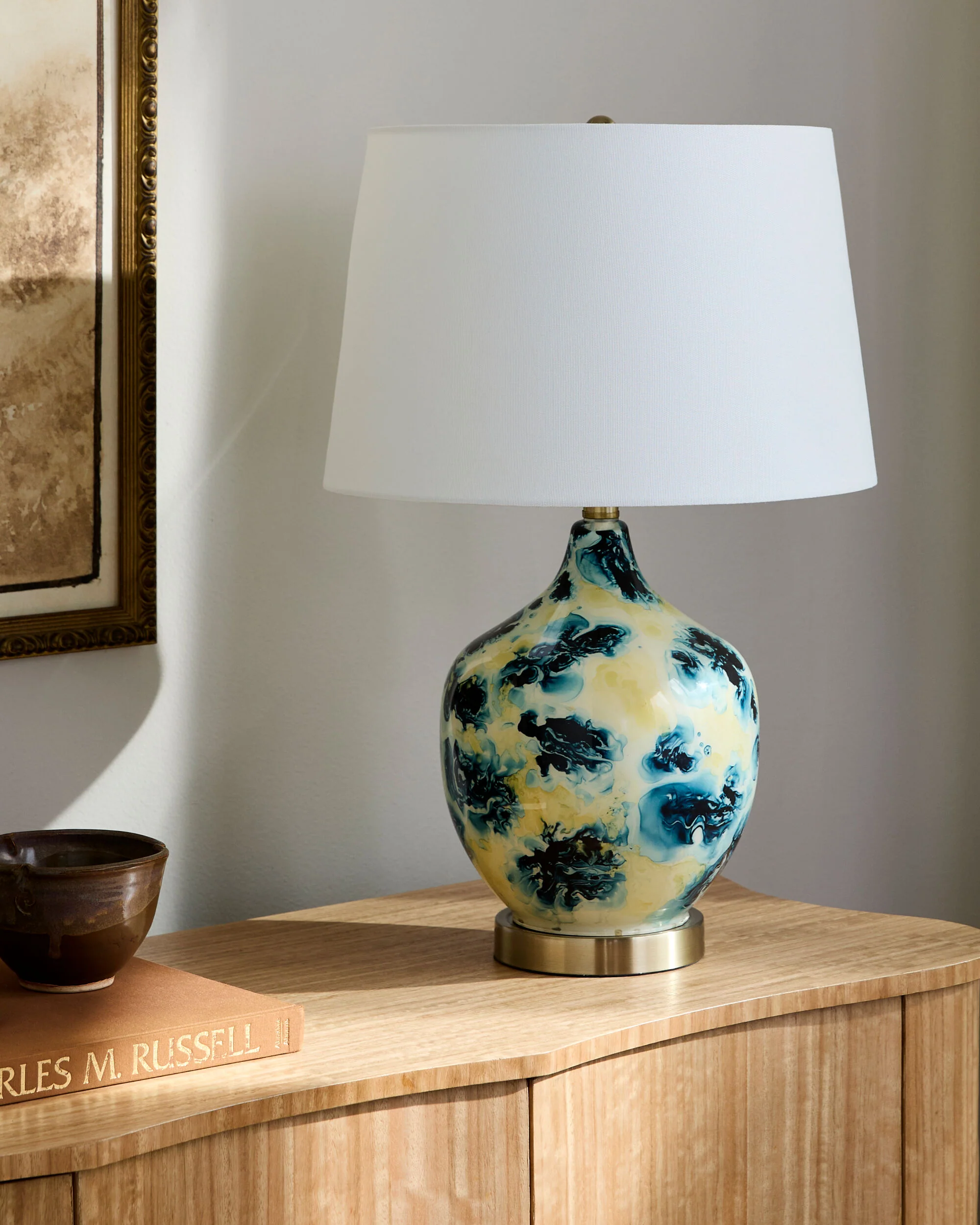 Snicarte Accent Table Lamp - Image 2