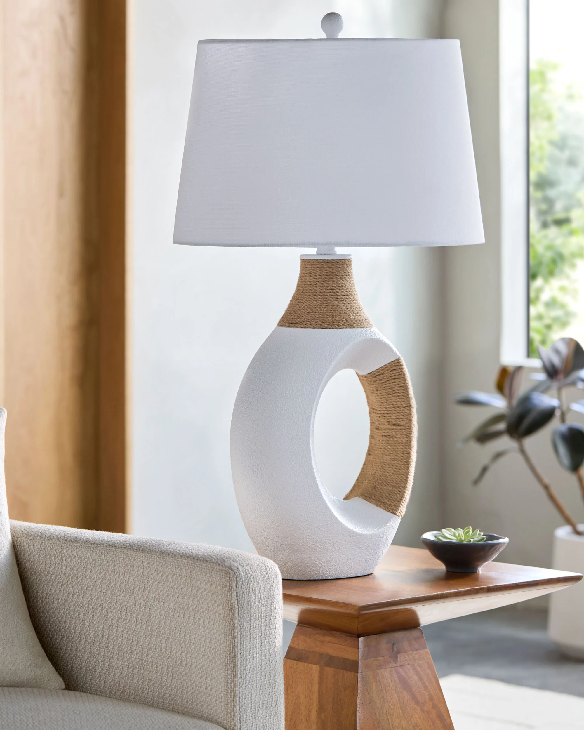 Taiyan Accent Table Lamp - Image 2