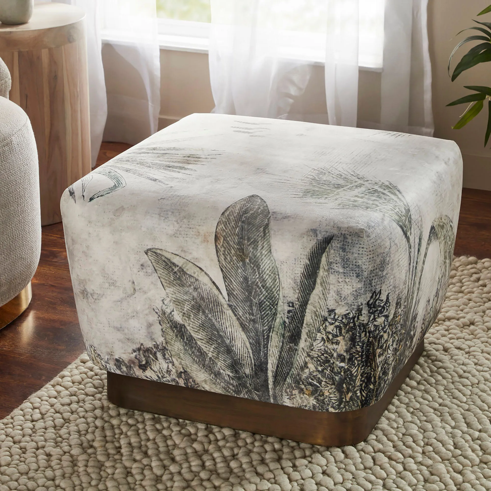 Tangle Ottoman - Image 2