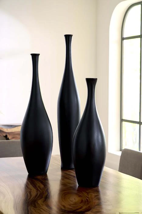 Trumpet Vase, Small, Matte Black - Image 2