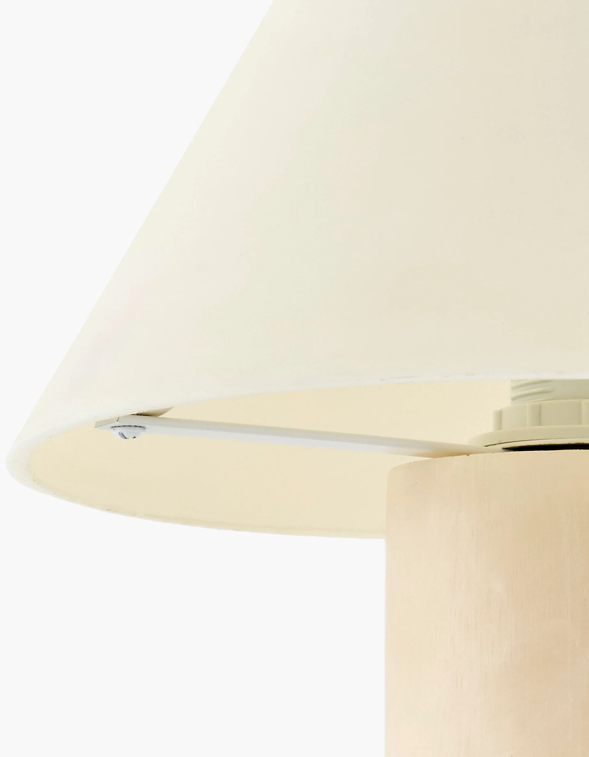 Ubate Accent Table Lamp - Image 4