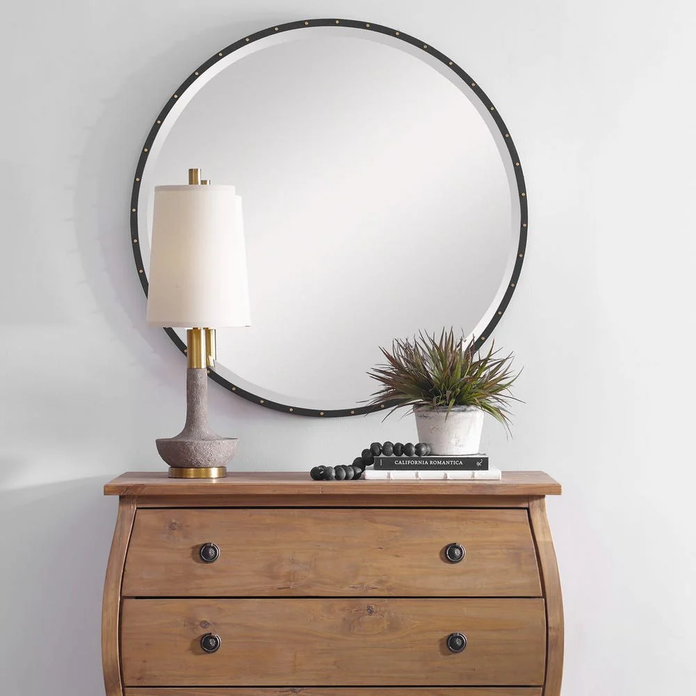 Volongo Buffet Lamp - Image 2